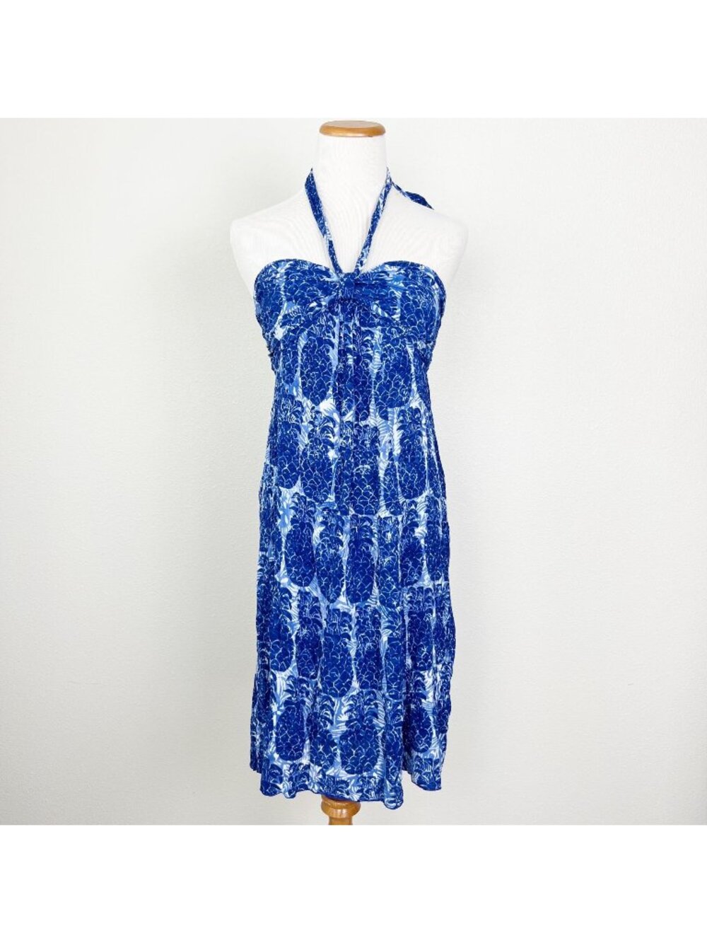 Blue Ginger Hawaii Blue Pineapple Print Smocked Halter Rayon Sundress Dress Wome